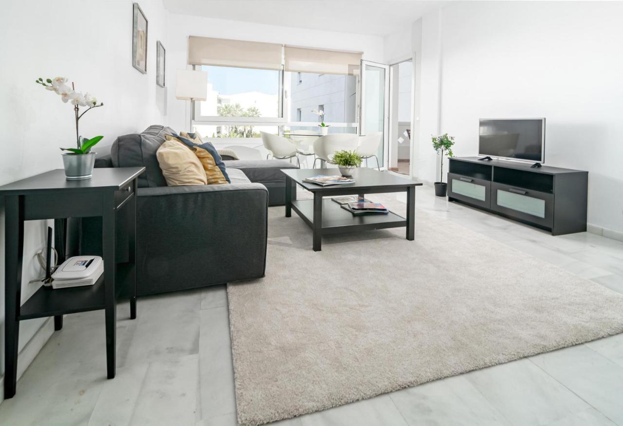 Pr45- Beach Front Apartment Puerto Banus Marbella Exteriör bild