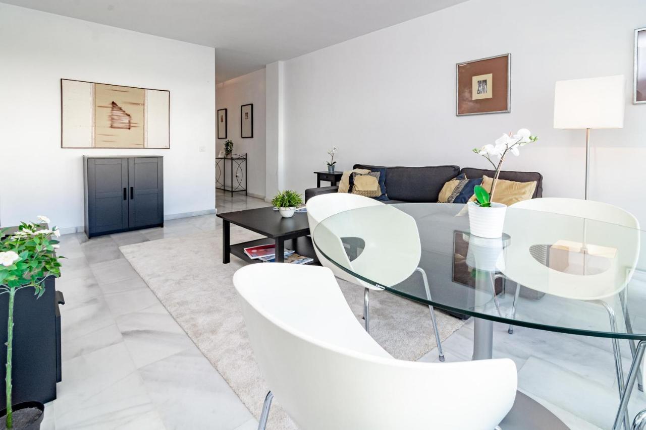 Pr45- Beach Front Apartment Puerto Banus Marbella Exteriör bild